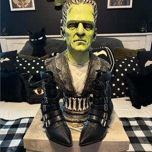 Strange Cvlt Coven Boot